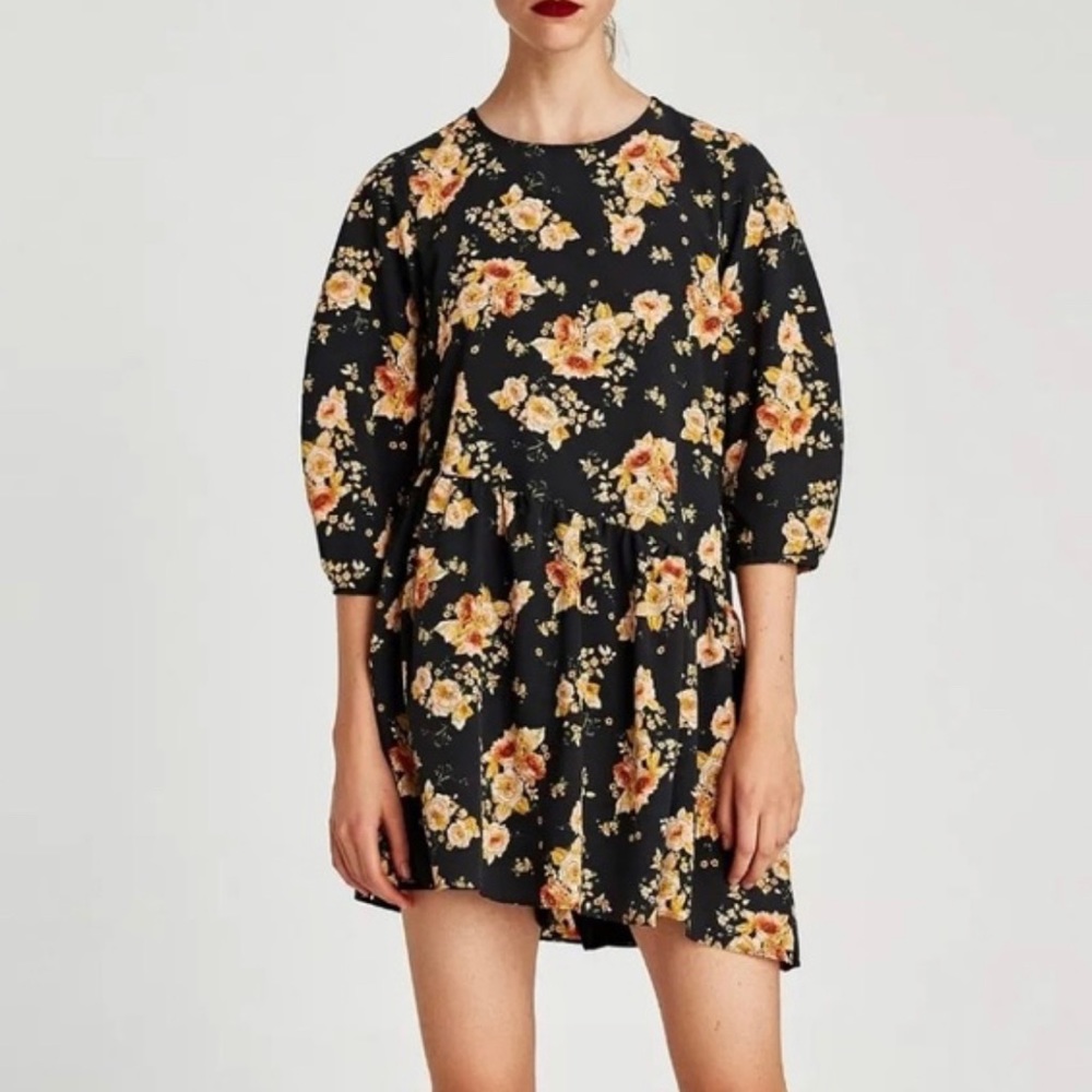 Zara Floral Puff Sleeve Romper / Mini Dress / Black with Pockets